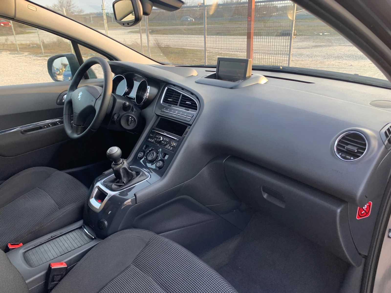 Peugeot 5008 2.0hdi /7 mesta, снимка 6 - Автомобили и джипове - 53907633