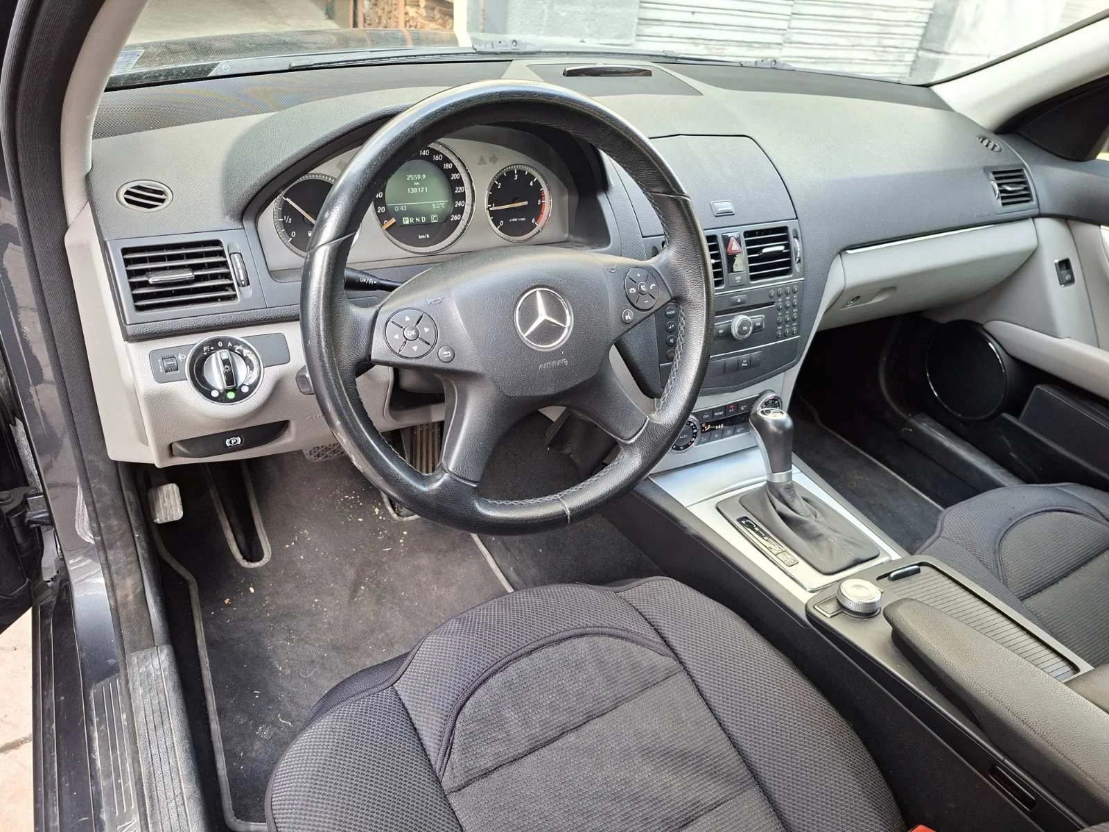 Mercedes-Benz C 220 CDI, снимка 5 - Автомобили и джипове - 53922216