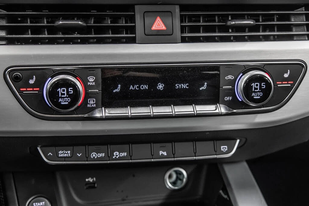 Audi A5 * S-Line* * HeadUp* AвтоКредит* (ЦЕНА ДО БГ), снимка 14 - Автомобили и джипове - 53988679