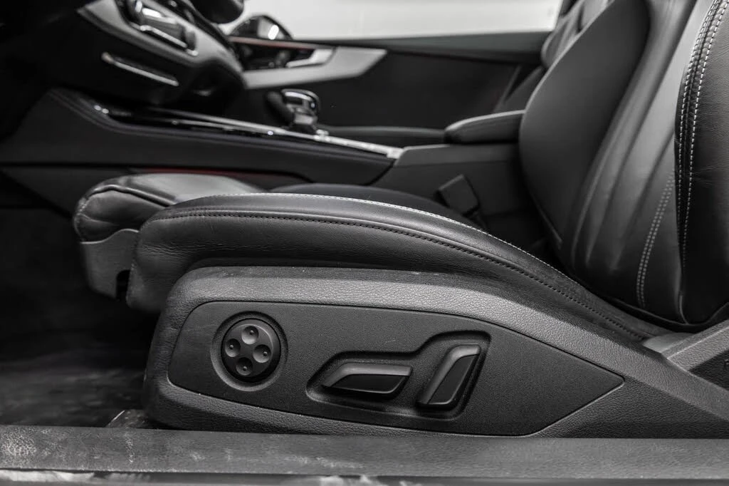 Audi A5 * S-Line* * HeadUp* AвтоКредит* (ЦЕНА ДО БГ), снимка 16 - Автомобили и джипове - 53988679