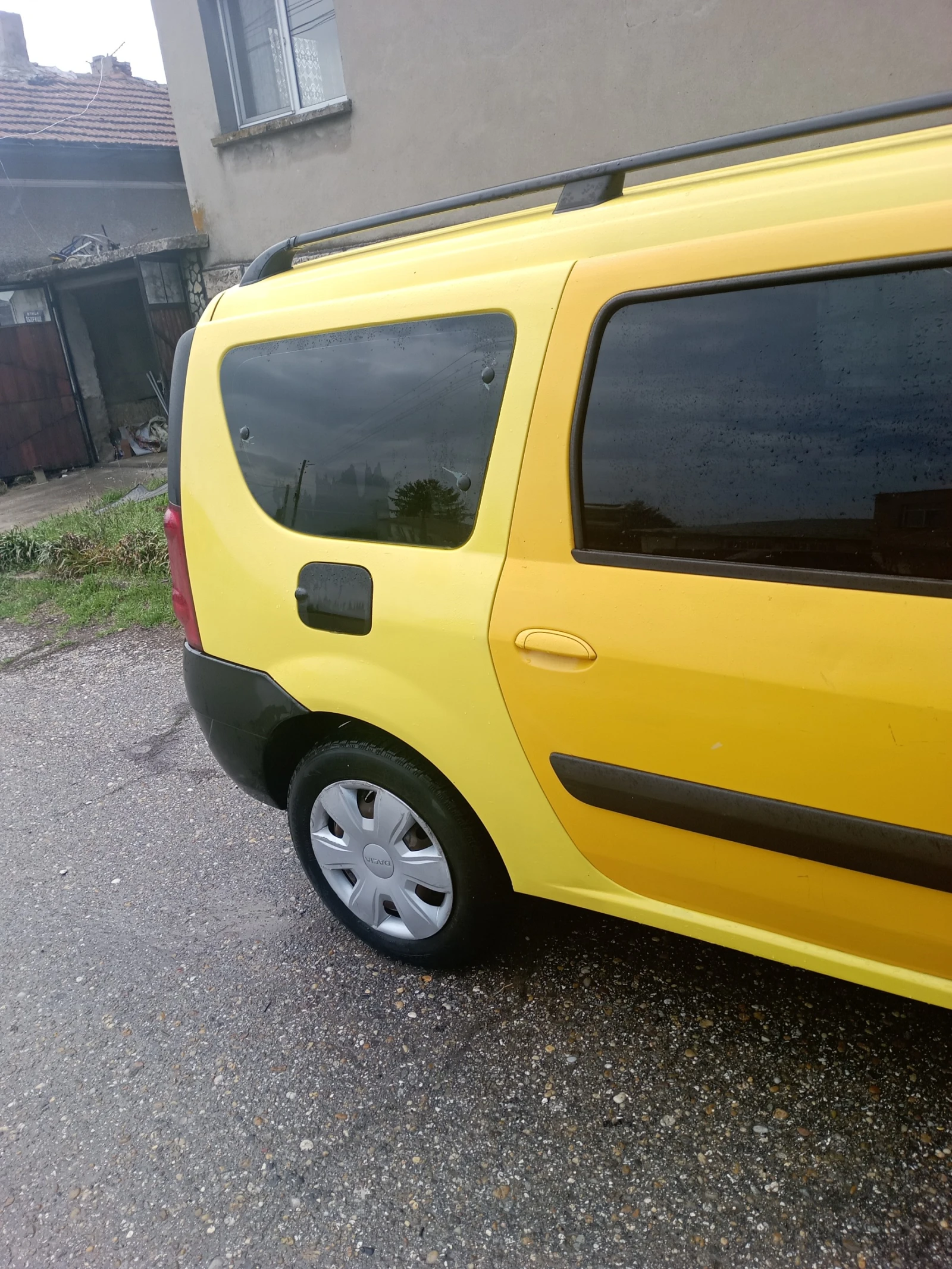 Dacia Logan, снимка 3 - Автомобили и джипове - 54151610