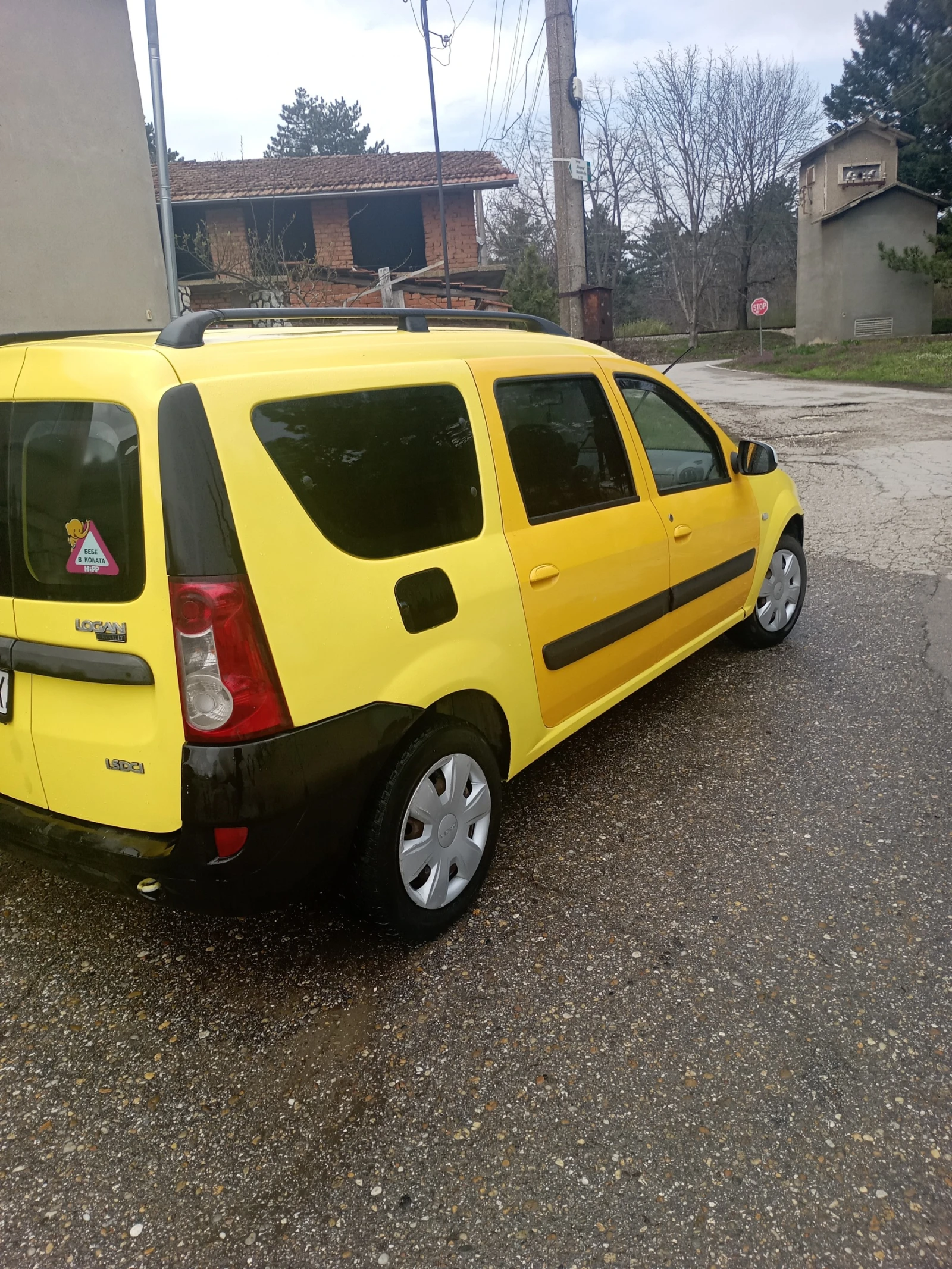 Dacia Logan, снимка 8 - Автомобили и джипове - 54151610