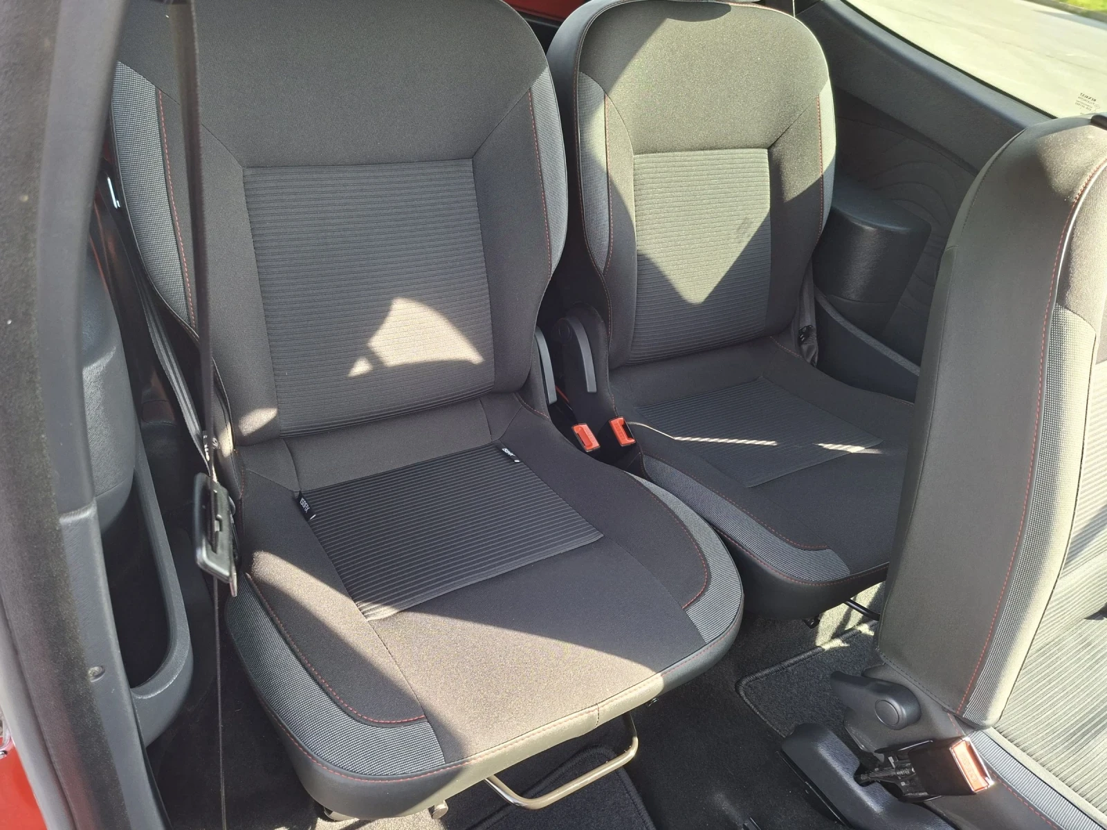 Renault Twingo 1.2 /75kс, снимка 13 - Автомобили и джипове - 54351012