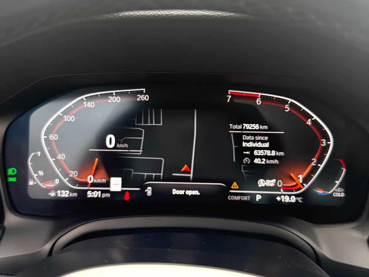BMW 330 330i xDrive  CARFAX | Mobile.bg � ����������� 8