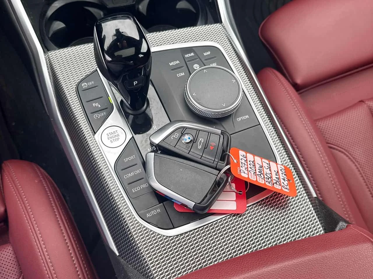 BMW 330 330i xDrive  CARFAX | Mobile.bg � ����������� 15