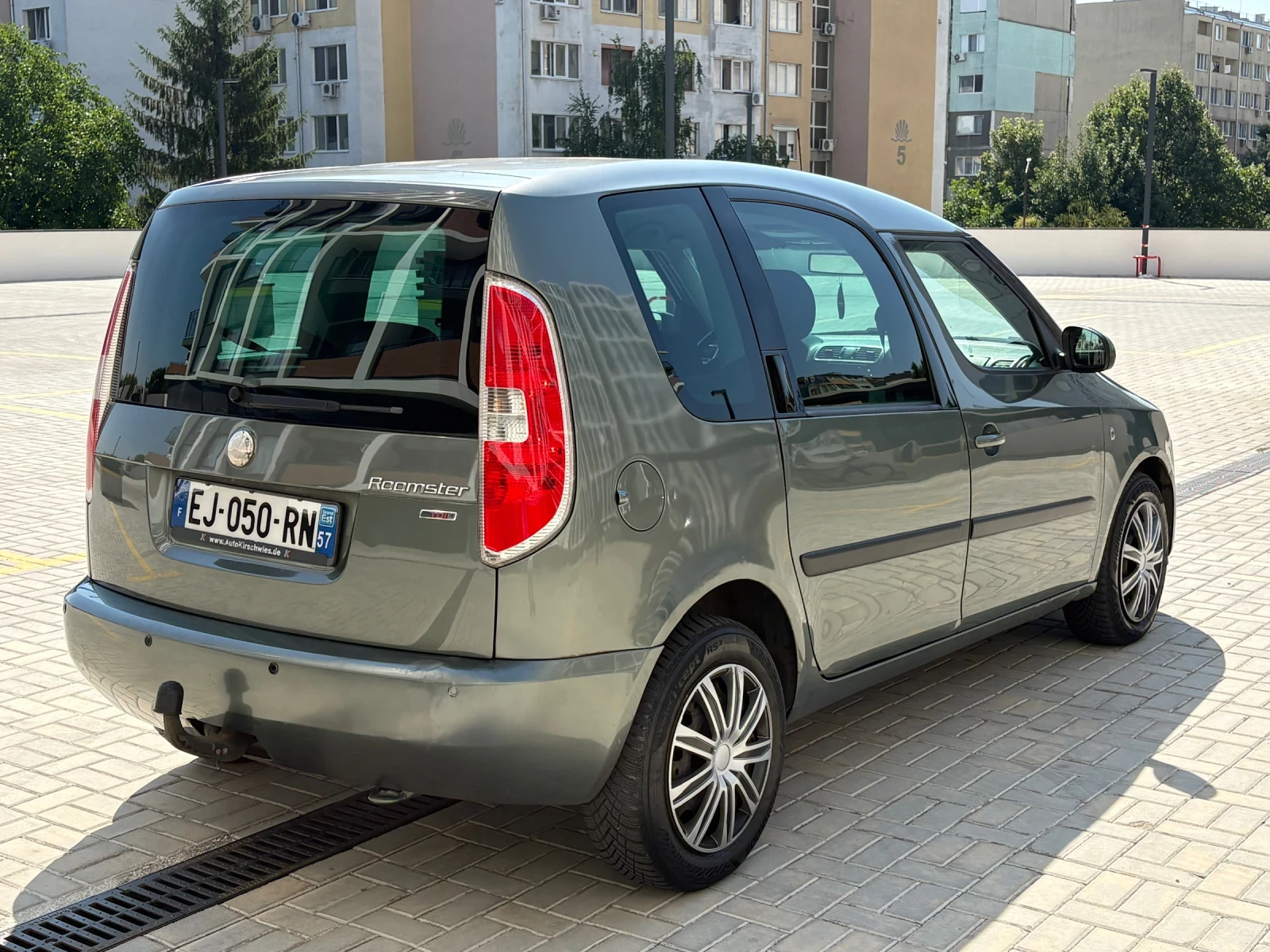Skoda Roomster 1.9tdi 105кс, снимка 3 - Автомобили и джипове - 55415468