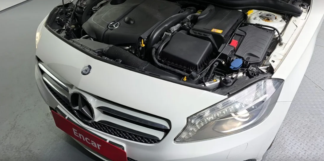 Mercedes-Benz A 200 * АвтоКредит* (ЦЕНА ДО БГ), снимка 5 - Автомобили и джипове - 55485582