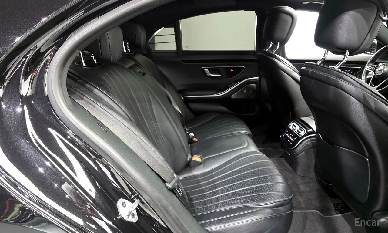 Mercedes-Benz S 350 d DISTRONIC* HEAD-UP* 360* BURMESTER* PANORAMA* , снимка 15 - Автомобили и джипове - 55523016