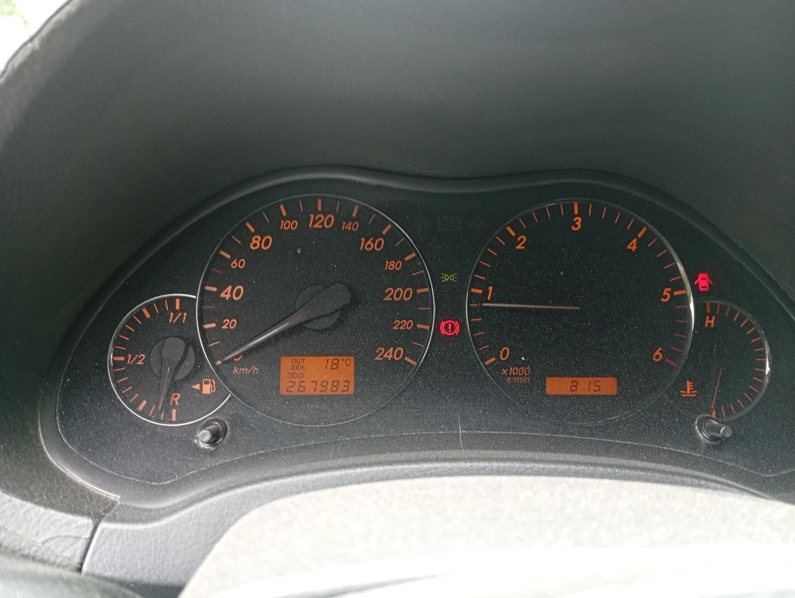 Toyota Avensis D4D , снимка 8 - Автомобили и джипове - 55659027