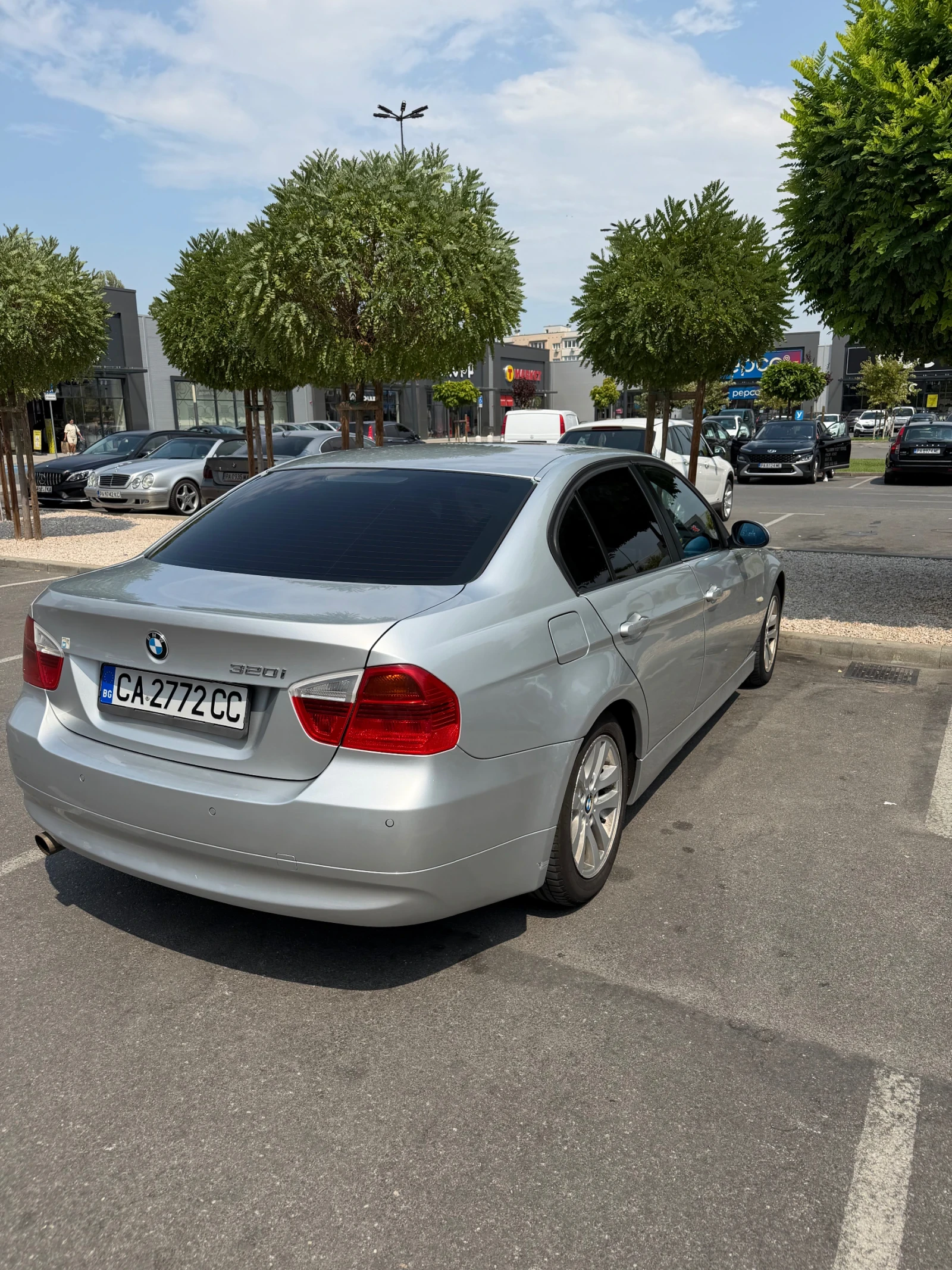 BMW 320 LPG, снимка 8 - Автомобили и джипове - 56106236