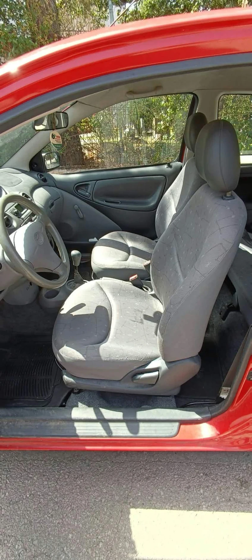 Toyota Yaris, снимка 8 - Автомобили и джипове - 56482322