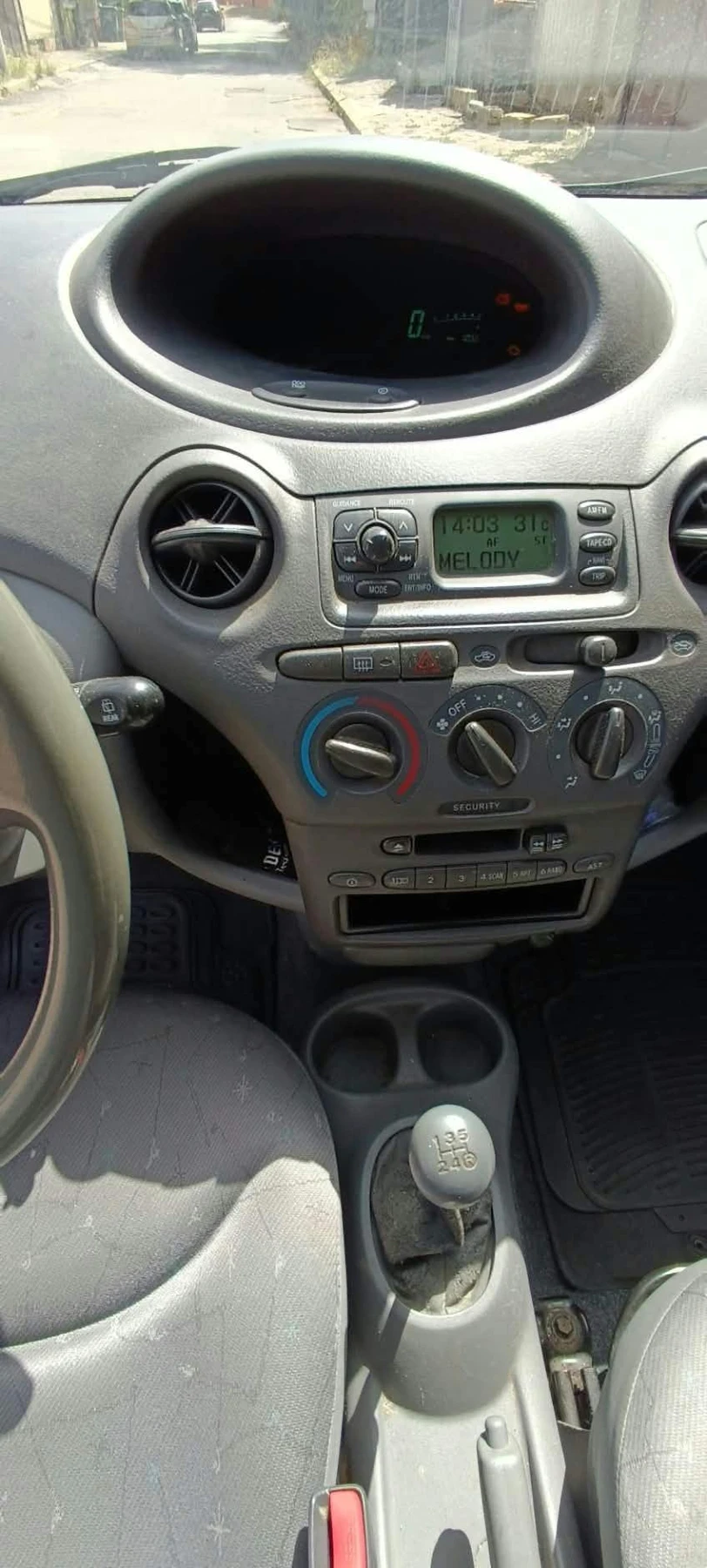 Toyota Yaris, снимка 7 - Автомобили и джипове - 56482322