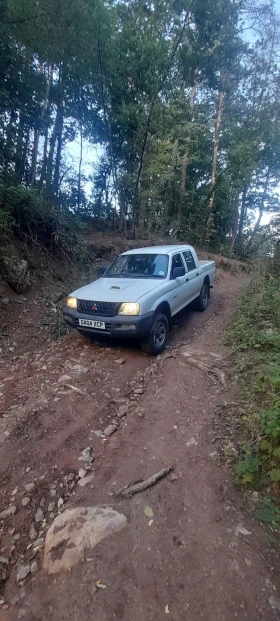     Mitsubishi L200