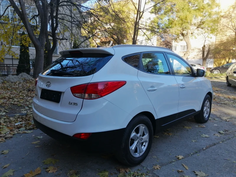 Hyundai IX35 2.0i.163К.c.Безключово палене KEYLESS-GO.КОЖА , снимка 12 - Автомобили и джипове - 48093135