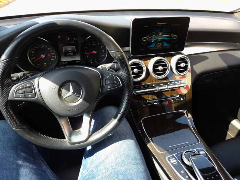 Mercedes-Benz GLC 300, снимка 9 - Автомобили и джипове - 52570364