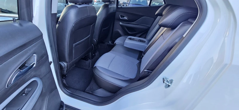 Opel Mokka 1.4 Turbo Ecotec 4x4 Start&Stop Cosmo NAVI EURO6B, снимка 13 - Автомобили и джипове - 52021236