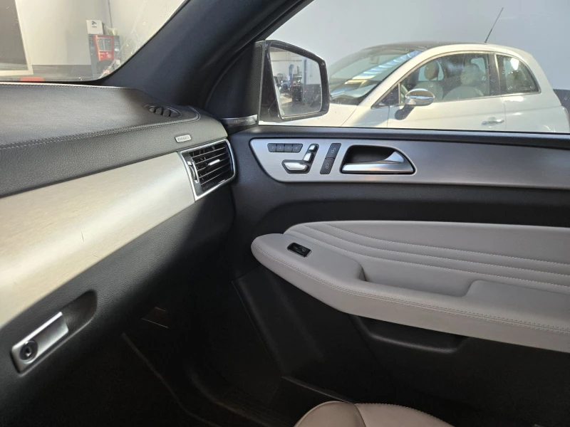 Mercedes-Benz GLE 350 Coupe 350 AMG, снимка 11 - Автомобили и джипове - 52507884