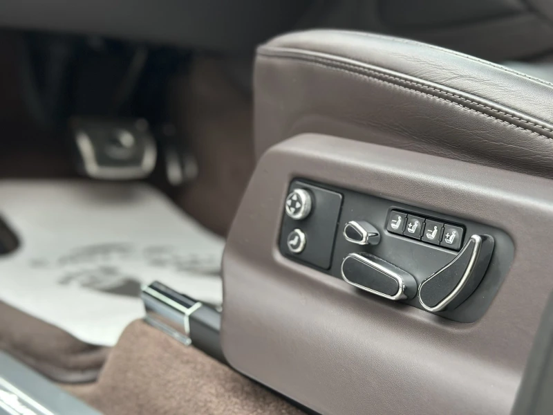 Bentley Bentayga V8 AZURE, снимка 8 - Автомобили и джипове - 52883971