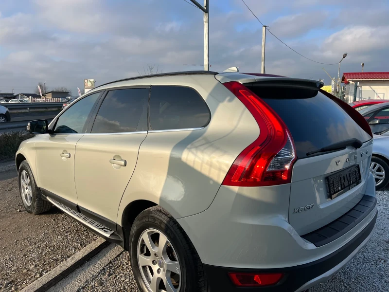 Volvo XC60 2.4D4 AWD Automat 163кс, снимка 6 - Автомобили и джипове - 52885214