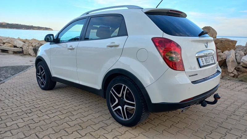 SsangYong Korando 2.0 XDI 4x4 Aut, снимка 6 - Автомобили и джипове - 52921427