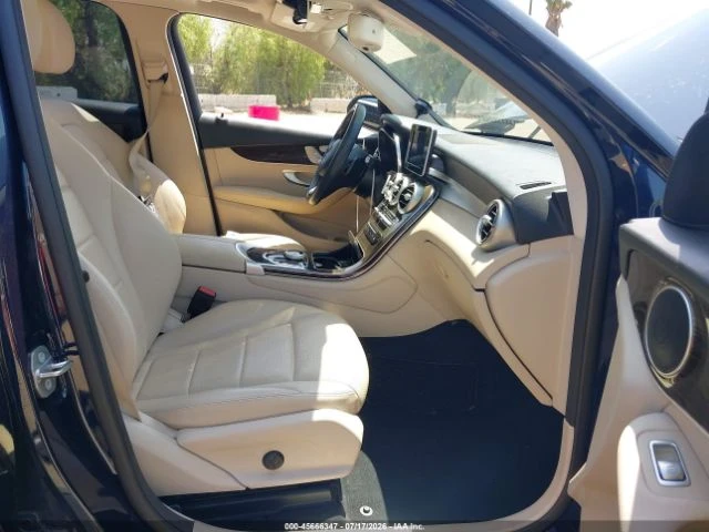 Mercedes-Benz GLC 300 КОЖА* ПОДГРЕВ* ПАНОРАМА* NAVI* CAMERA* , снимка 5 - Автомобили и джипове - 55452315