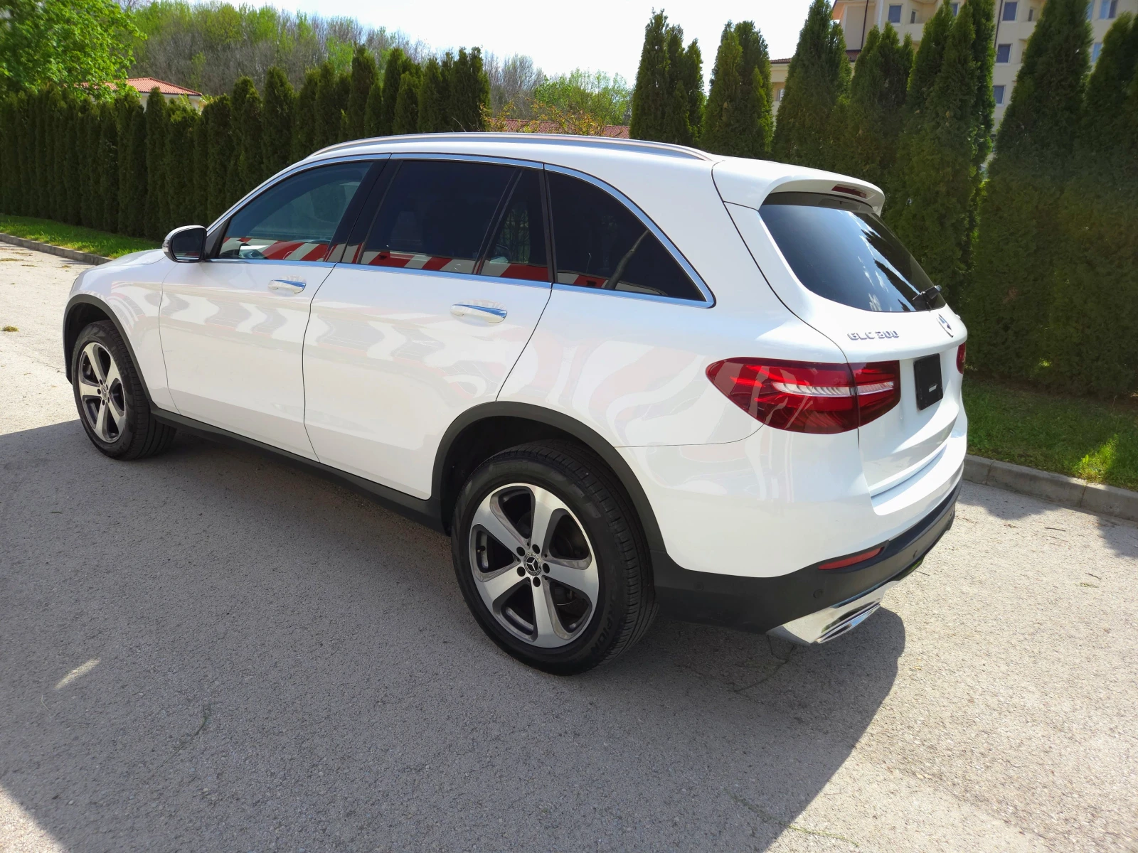 Mercedes-Benz GLC 300  - изображение 6