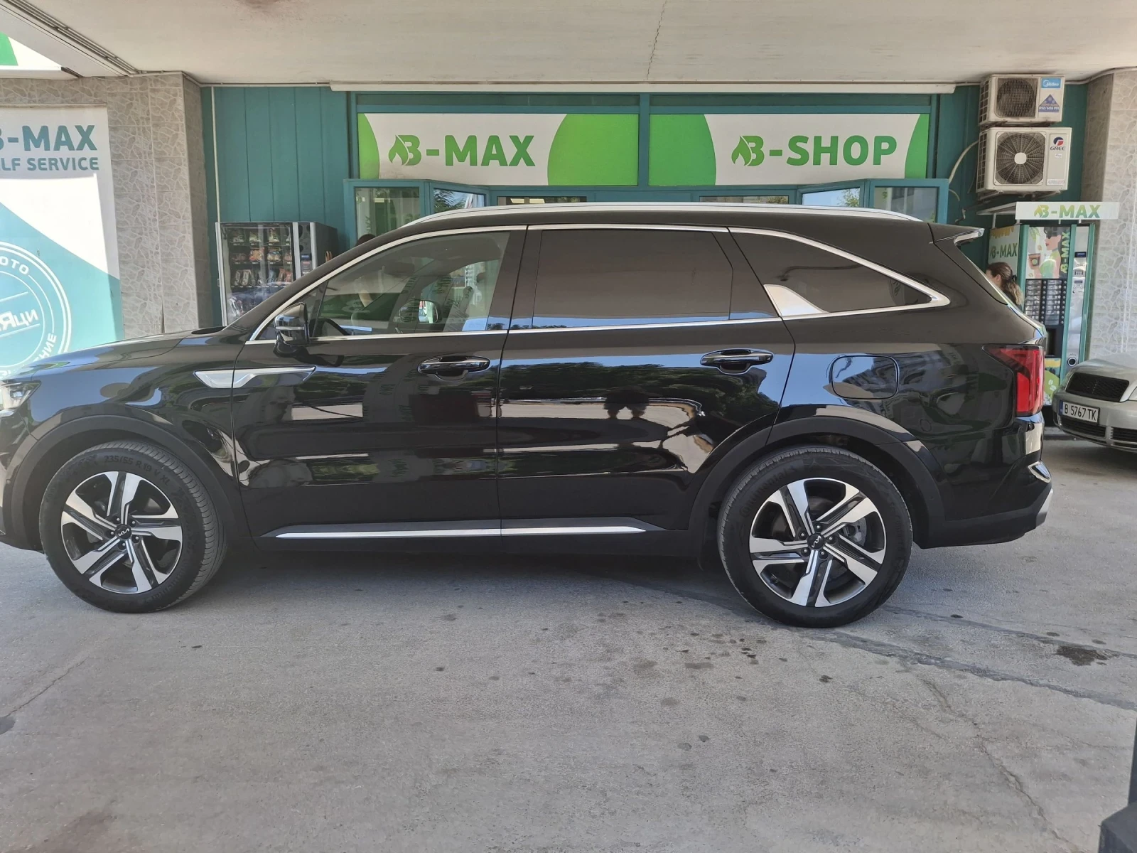 Kia Sorento Plug-in Platinum - изображение 8