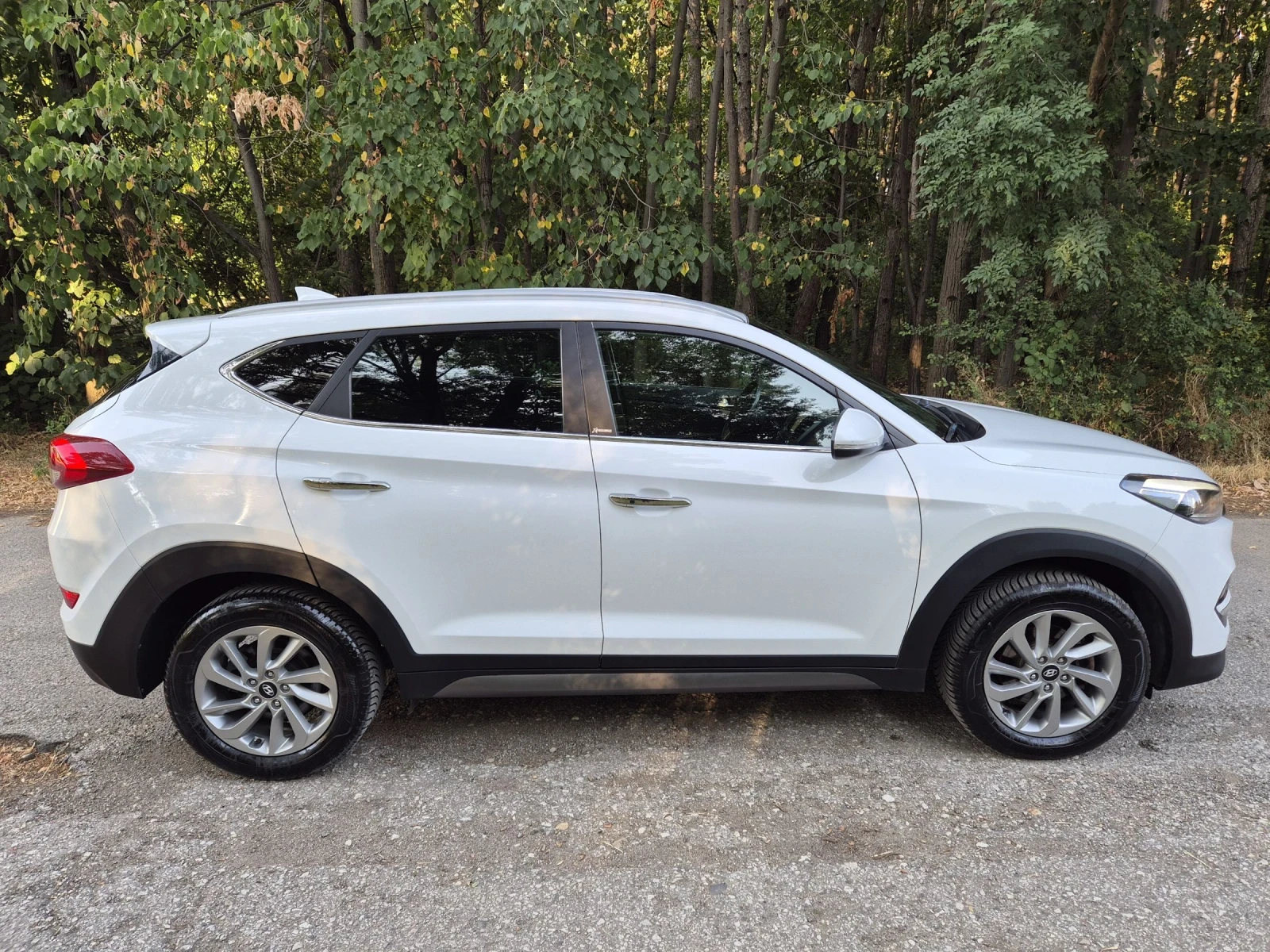 Hyundai Tucson 2.0 CRDI 4X4  - изображение 5