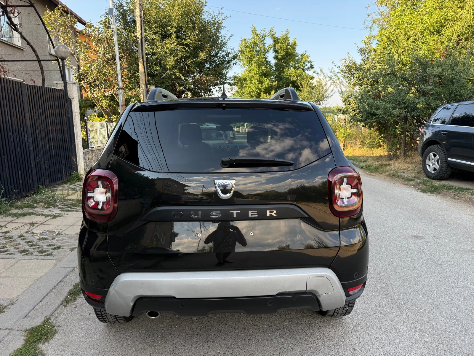 Dacia Duster 1.6i 4x4 kamera360 Navi - изображение 5