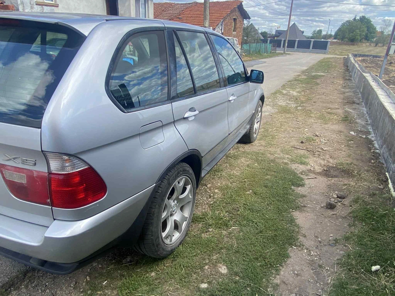 BMW X5  - изображение 5