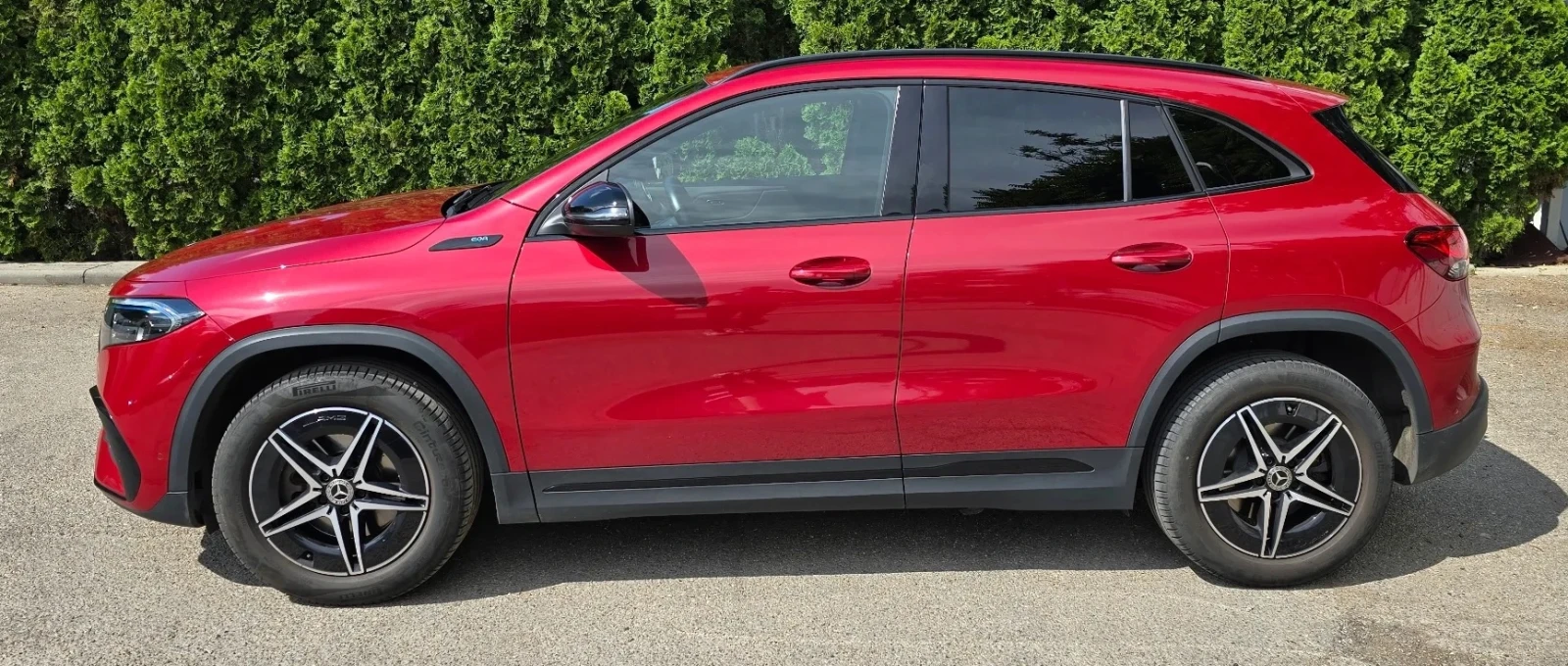 Mercedes-Benz EQA 300 SUV AMG Line 4Matic - изображение 2