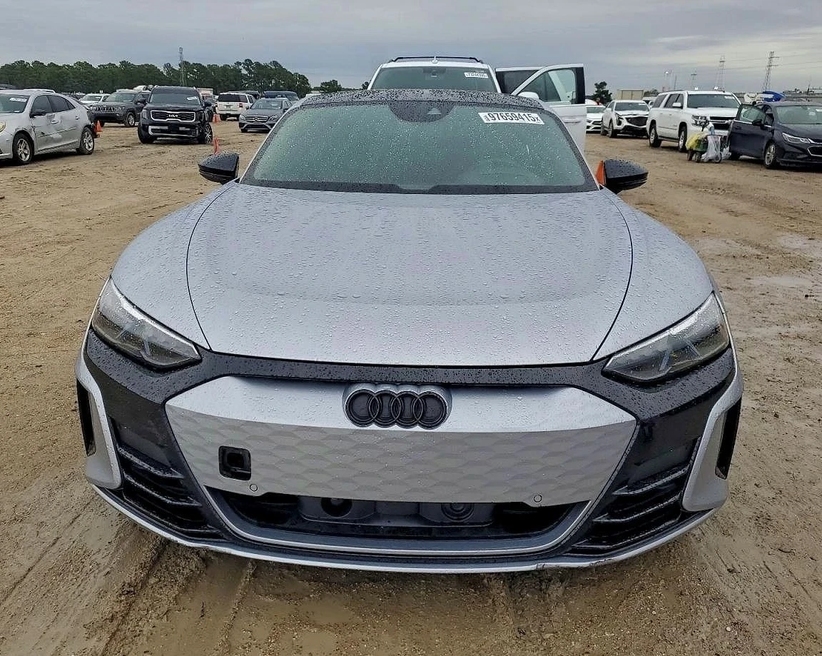Audi E-Tron GT Premium Plus, снимка 3 - Автомобили и джипове - 53284324