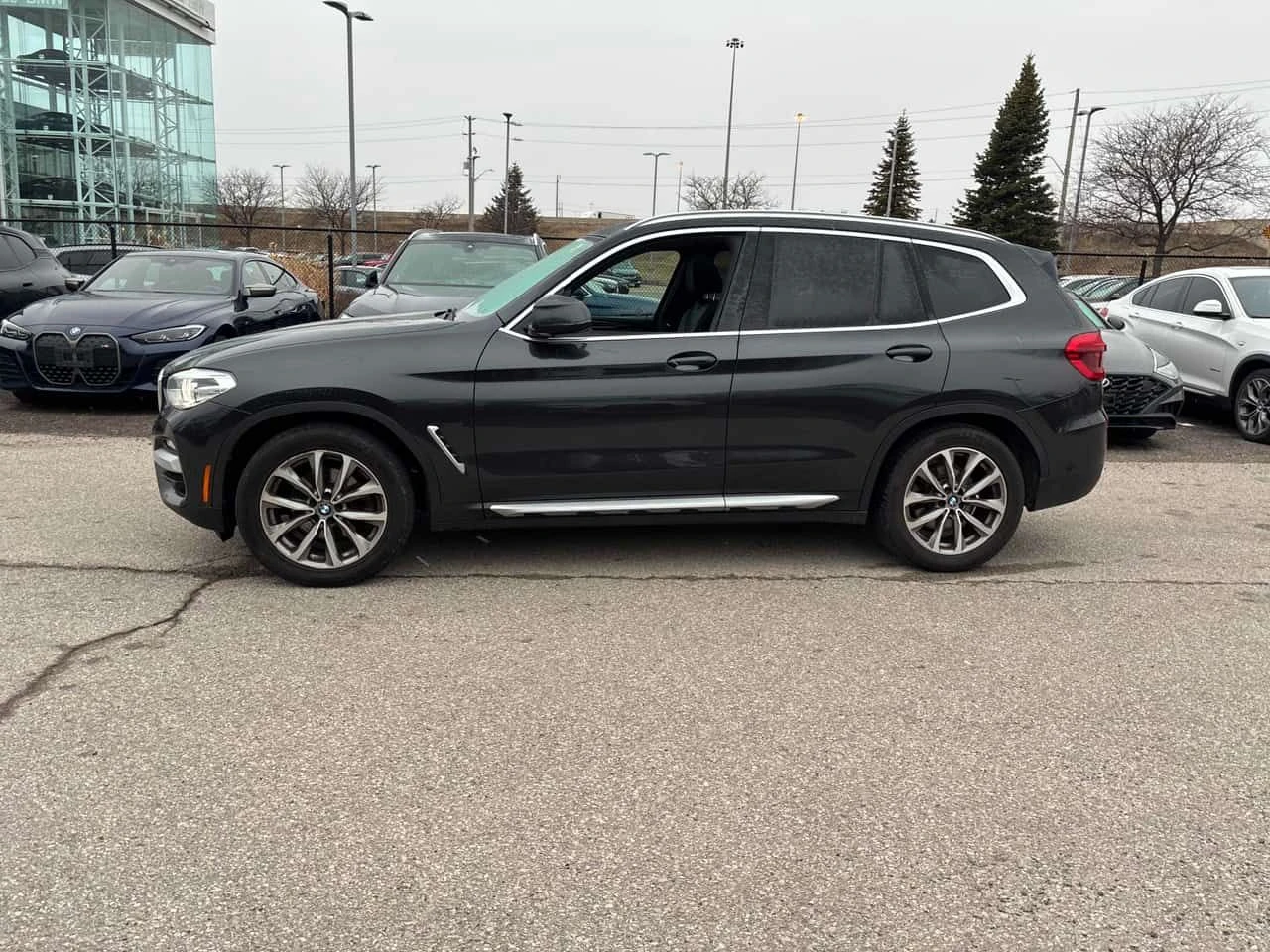 BMW X3 * xDrive30i * ПАНОРАМА* ДВА КЛЮЧА * ВИДЕО* , снимка 2 - Автомобили и джипове - 53829801