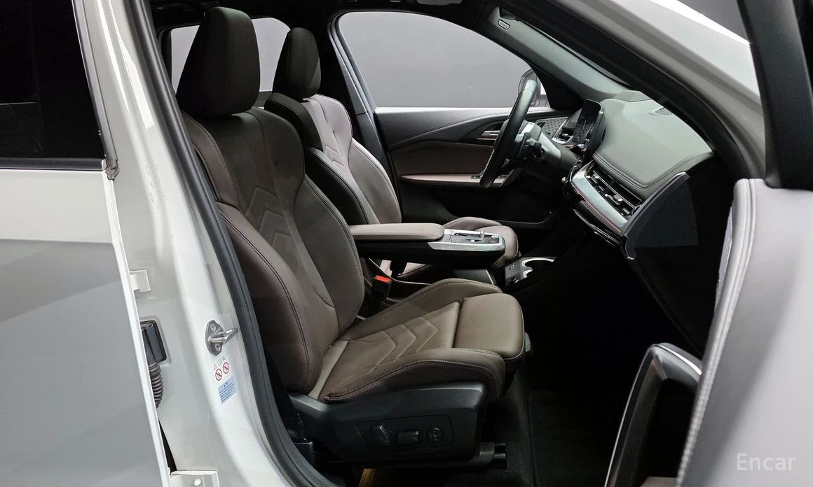 BMW X1 * xDrive* 20i M Sport* КОЖА* ПОДГРЕВ* 360 КАМЕРА* , снимка 10 - Автомобили и джипове - 53976865