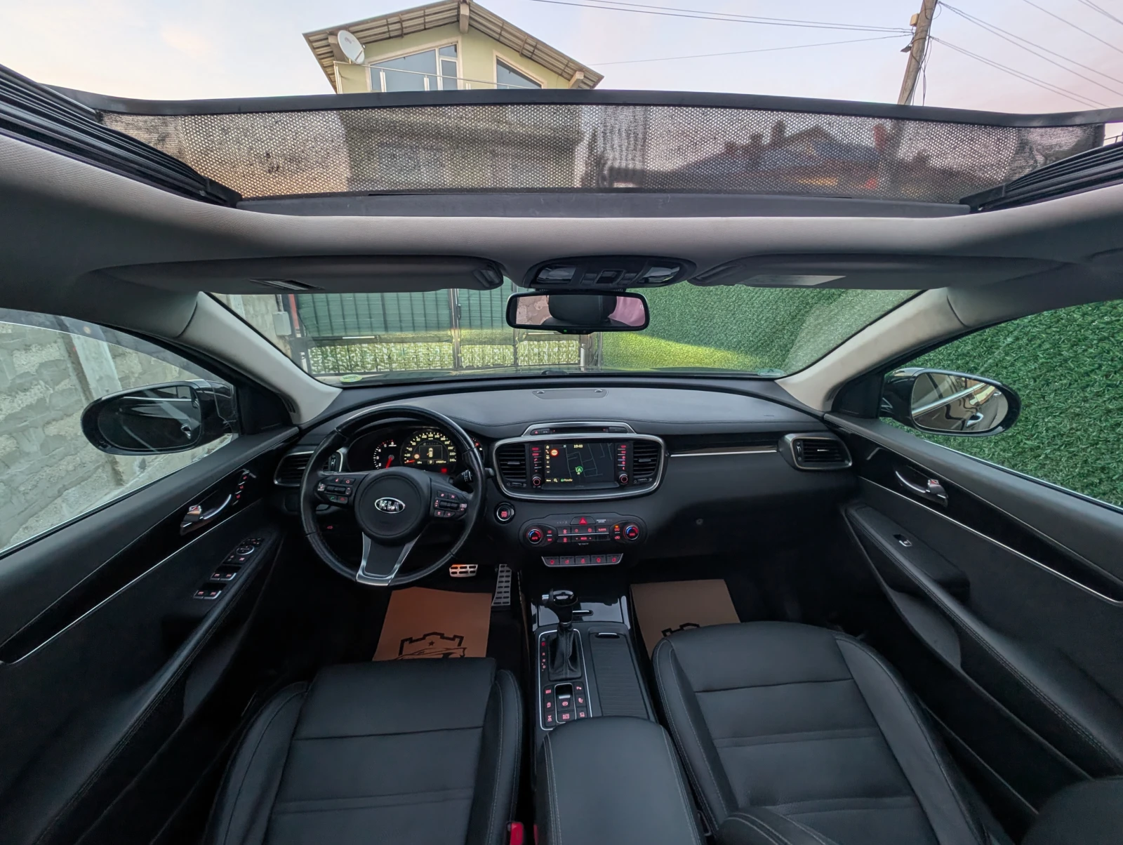 Kia Sorento 2.2CRDI* 4x4* Platinum* Infinity* Обдухване* Пано, снимка 8 - Автомобили и джипове - 54121344