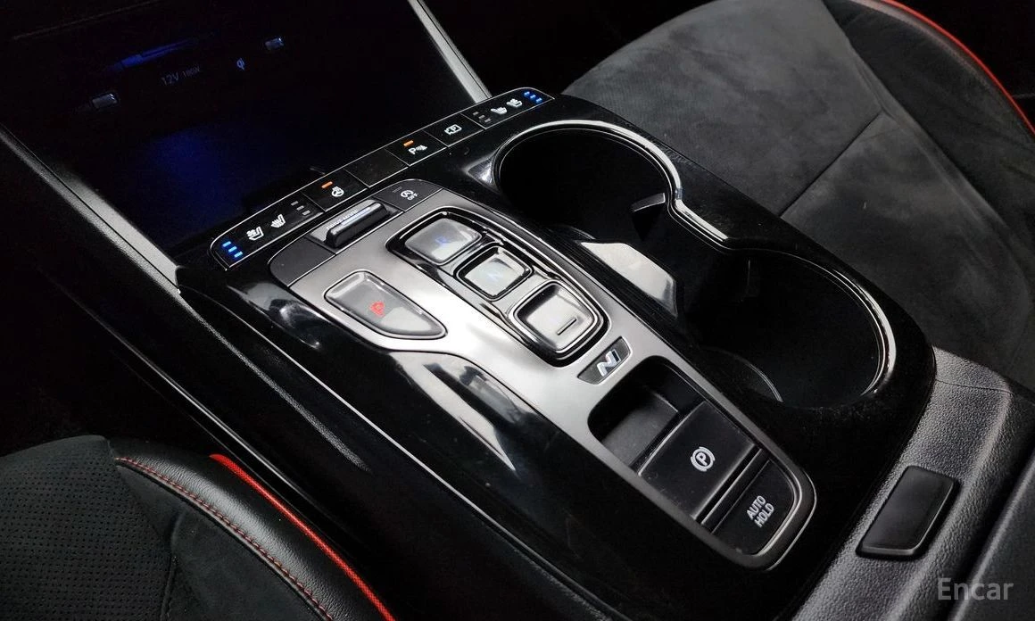 Hyundai Tucson, снимка 9 - Автомобили и джипове - 54633218