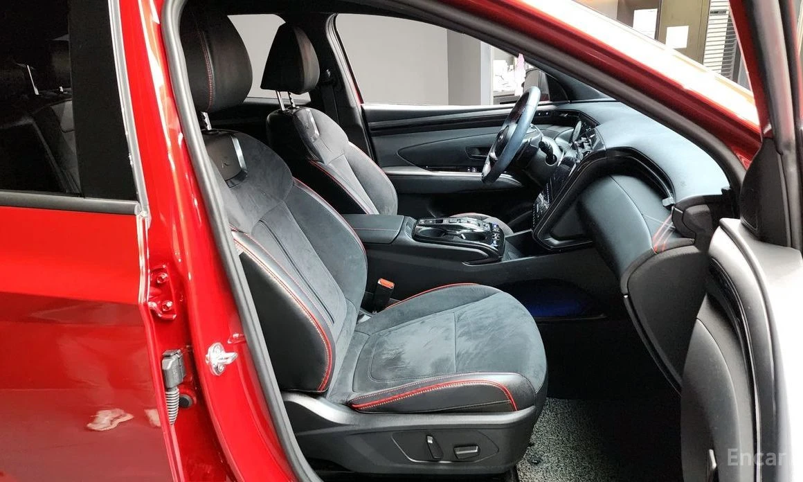 Hyundai Tucson, снимка 11 - Автомобили и джипове - 54633218