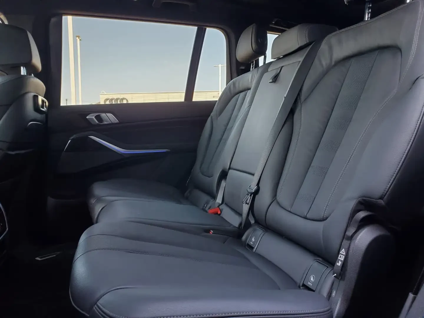 BMW X7 7 passenger* harman kardon* Head-Up* , снимка 8 - Автомобили и джипове - 54655808