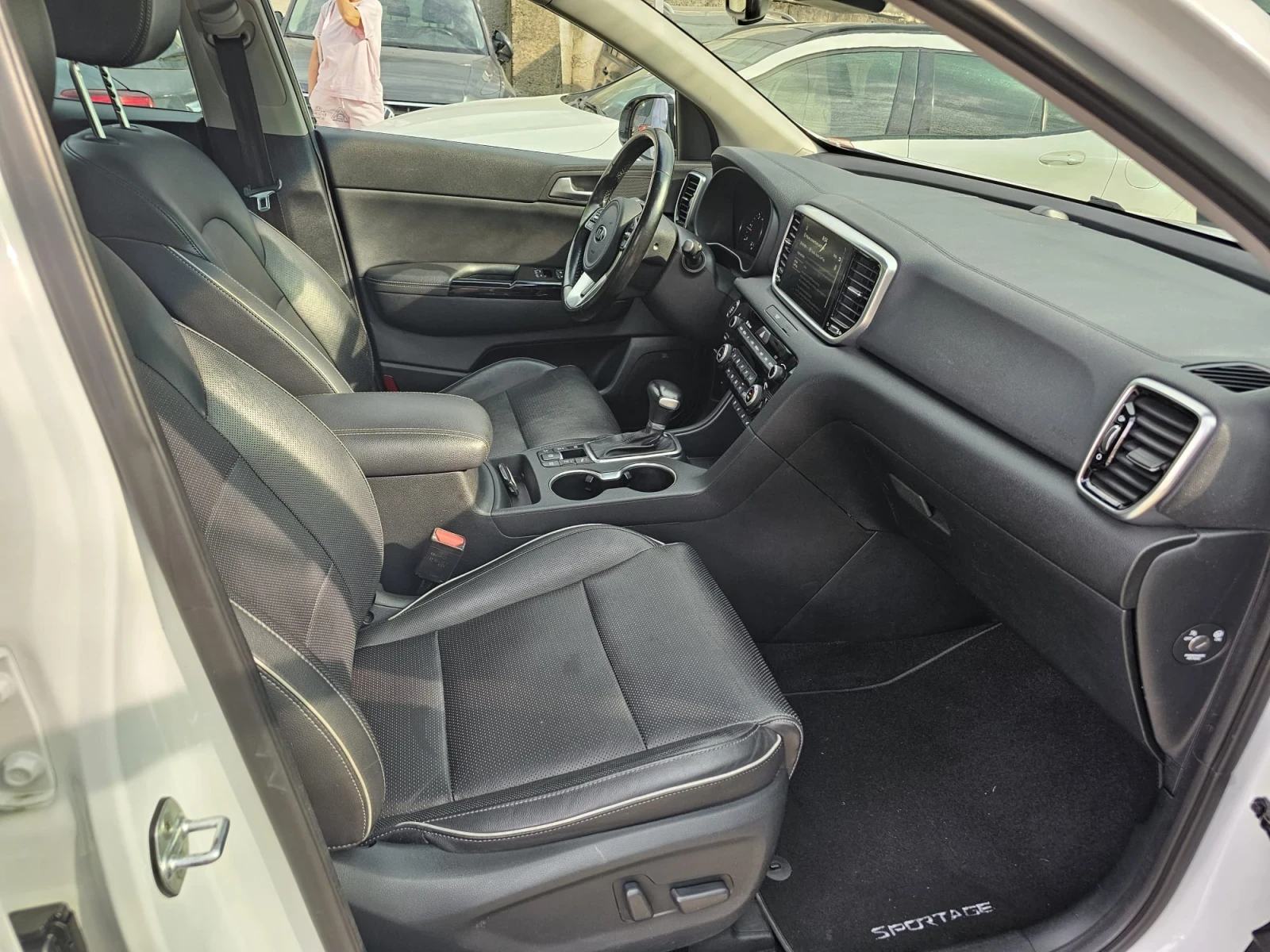 Kia Sportage 2.0CRDI* 4WD* Platinum* LED* 360cam* FULL, снимка 15 - Автомобили и джипове - 55211673