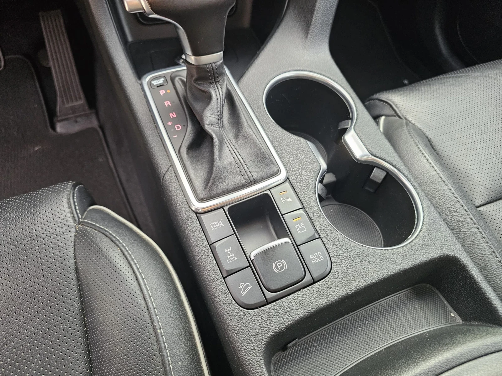 Kia Sportage 2.0CRDI* 4WD* Platinum* LED* 360cam* FULL, снимка 8 - Автомобили и джипове - 55211673