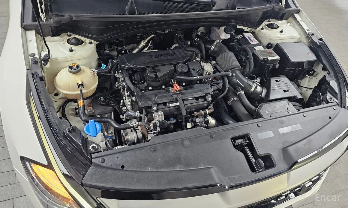 Kia Sportage, снимка 6 - Автомобили и джипове - 55456729