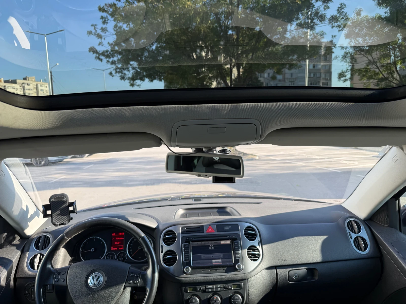 VW Tiguan 2.0TDI 170к.с 4х4, снимка 13 - Автомобили и джипове - 55683232