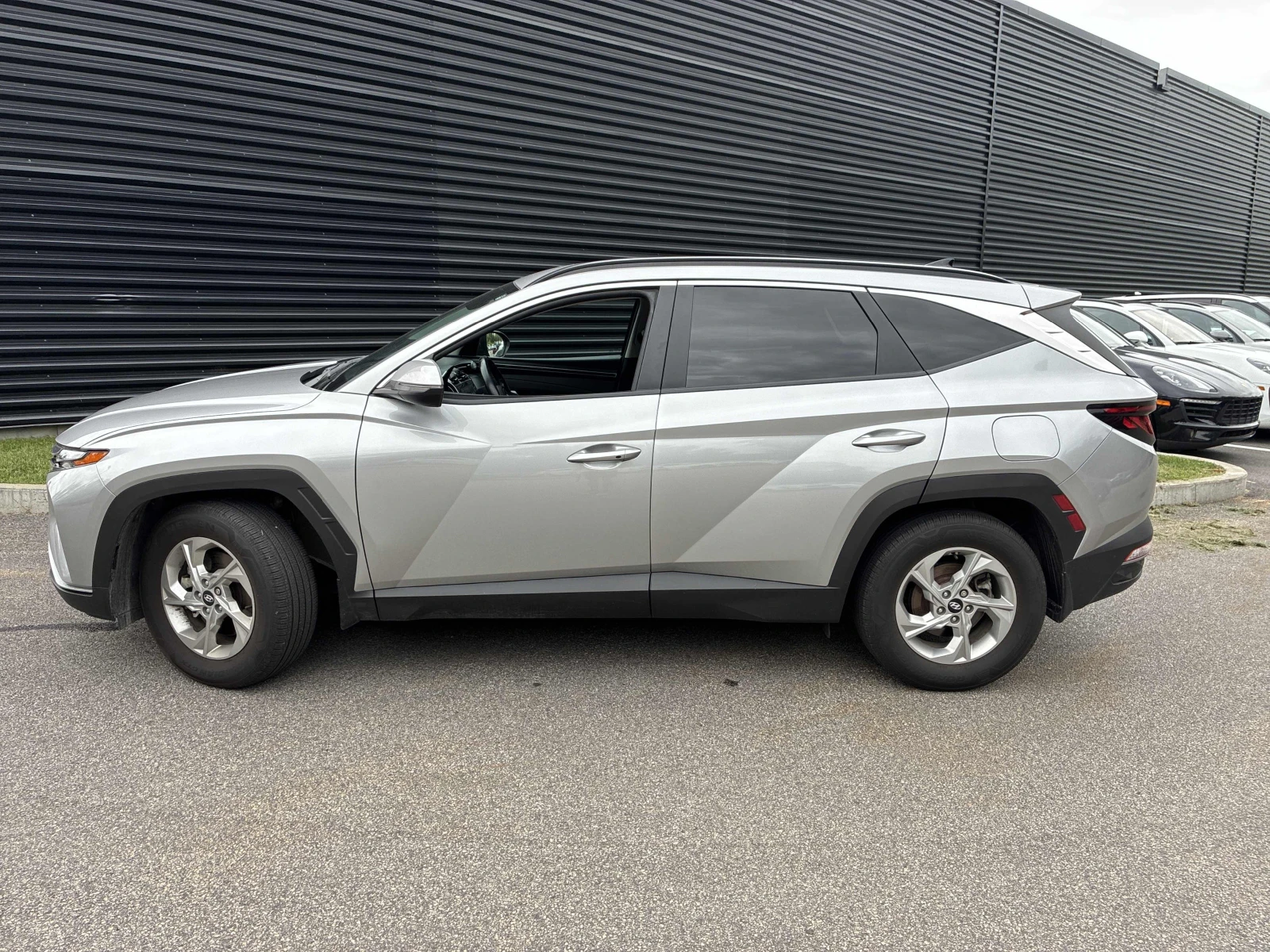 Hyundai Tucson, снимка 2 - Автомобили и джипове - 55733326