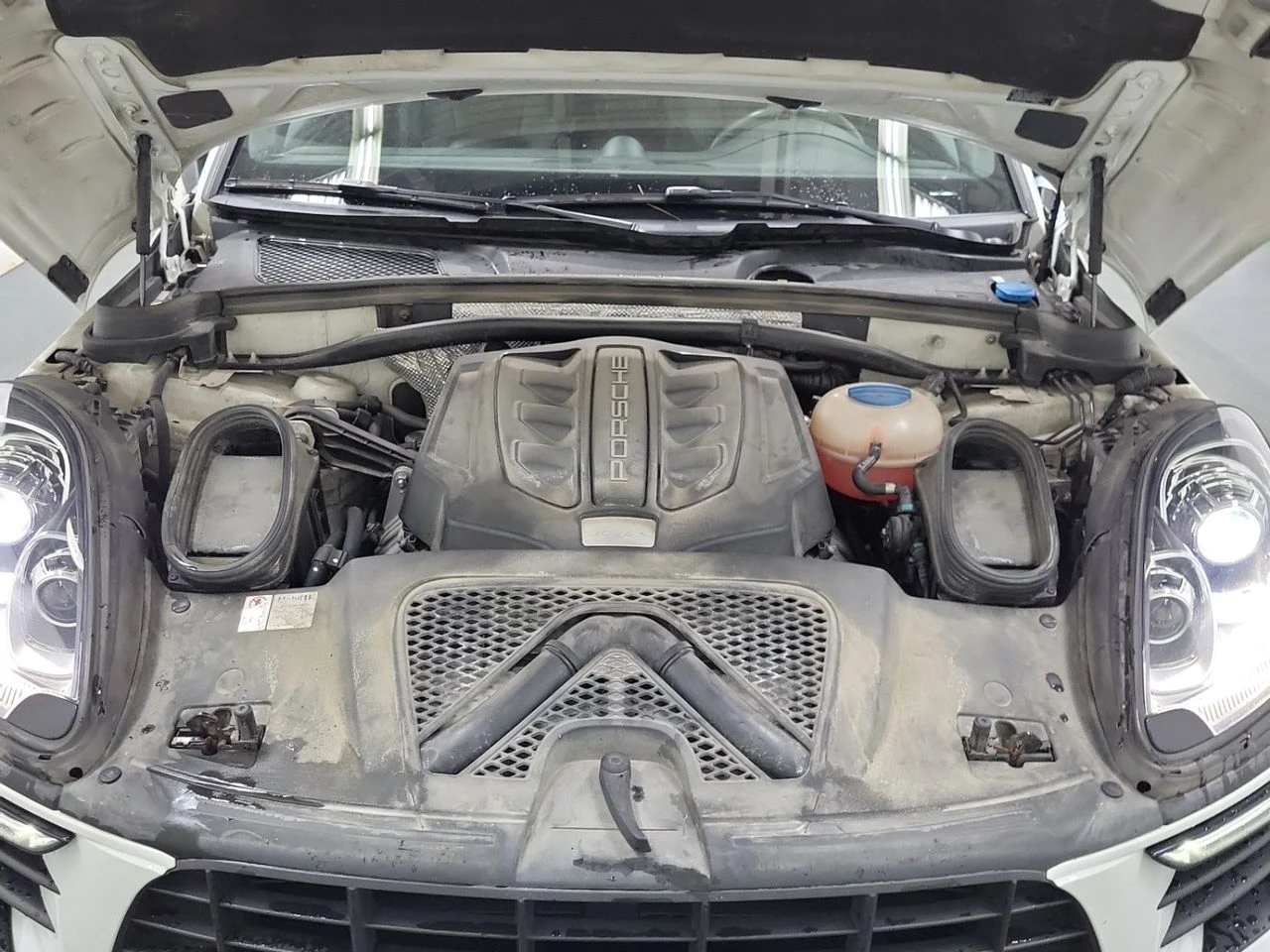 Porsche Macan S, снимка 16 - Автомобили и джипове - 55800734