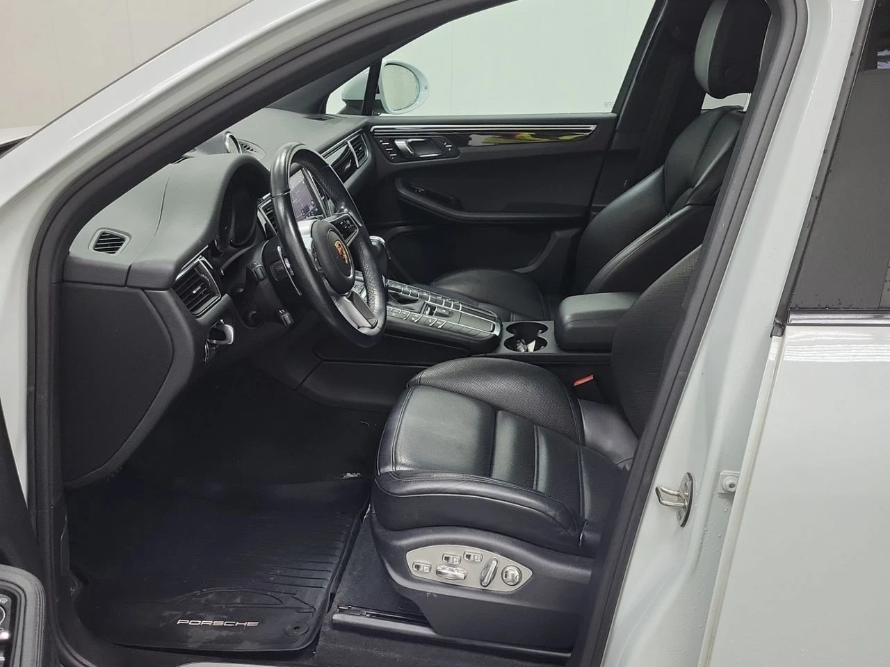 Porsche Macan S, снимка 5 - Автомобили и джипове - 55800734