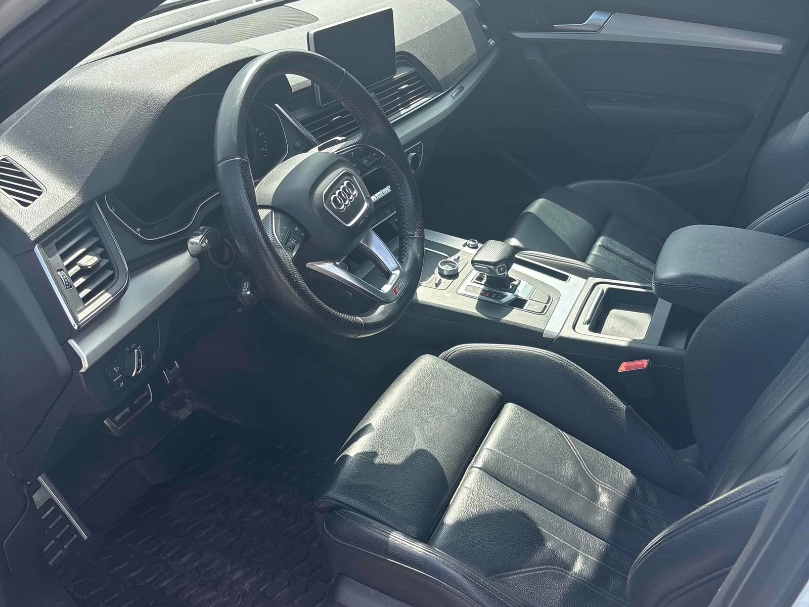 Audi Q5 S line, снимка 7 - Автомобили и джипове - 55956954