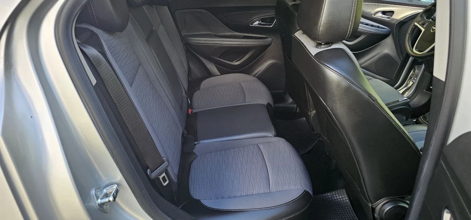 Opel Mokka 1.6CDTI, снимка 13 - Автомобили и джипове - 56181154