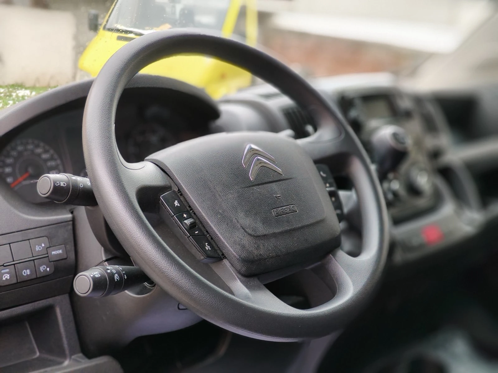 Citroen Jumper 2.2 HDI - изображение 8