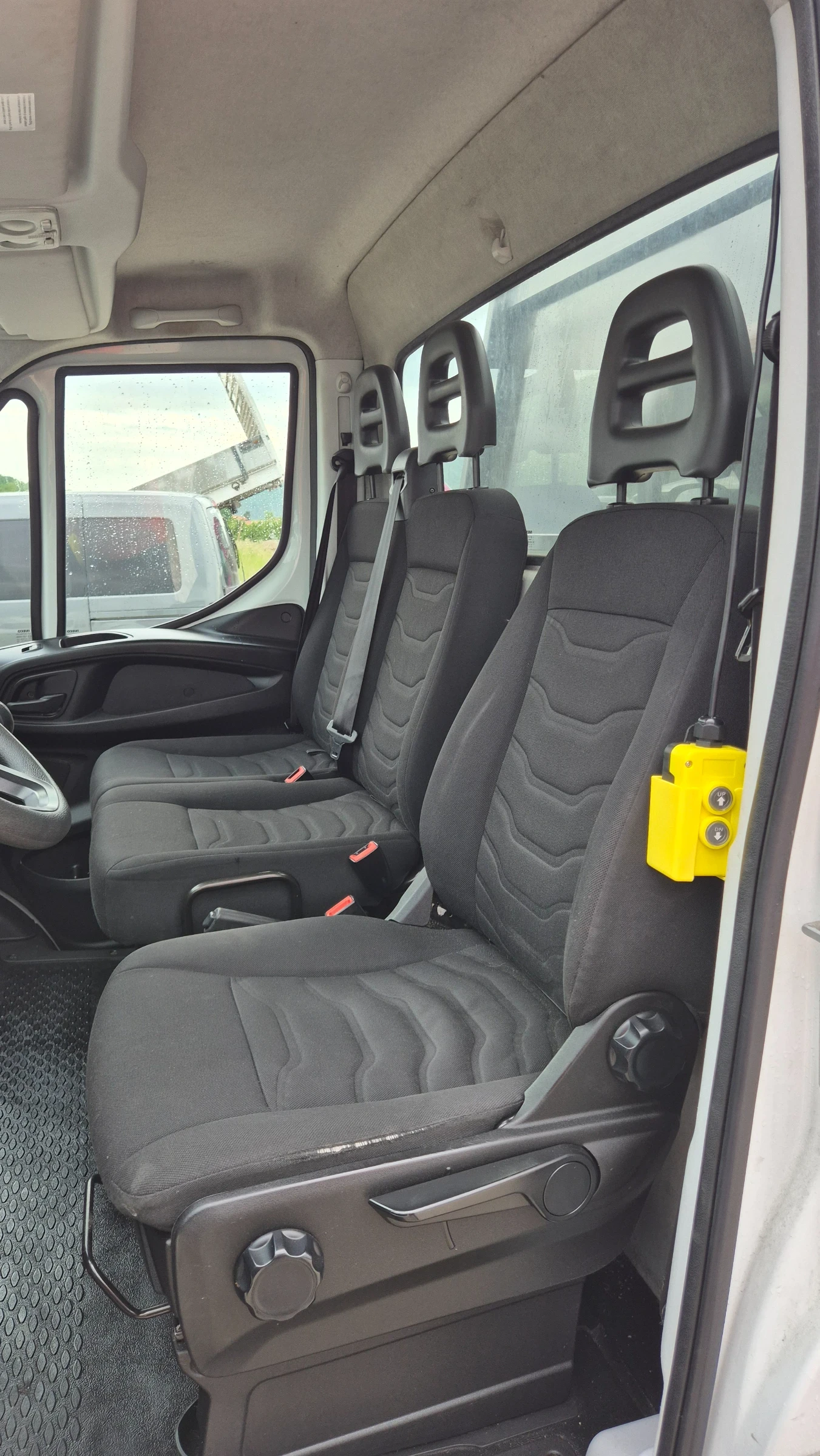 Iveco Daily 35c17* САМОСВАЛ* ШВЕЙЦАРИЯ* , снимка 9 - Бусове и автобуси - 54626893