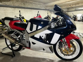 Обява за продажба на Suzuki Gsxr 750 ~5 500 лв. - изображение 7 | Auto.bg Обява за продажба на Suzuki Gsxr 750 ~5 500 лв. - изображение 7